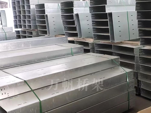 ����\��|������a